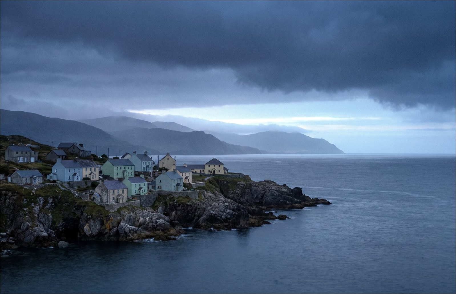 The coast and mountains near Sonora at dusk